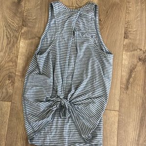 Lululemon tank top